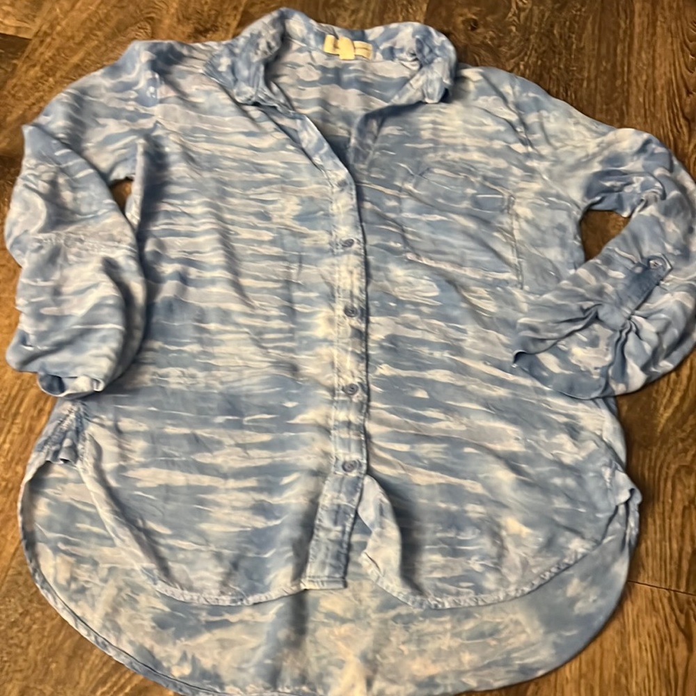 Cloth & Stone Anthropologie Womans Sz S Blue & White Watercolor Chambray Shirt
